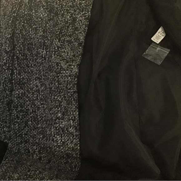 Boucle Design coat. Full length - Picture 10 of 13